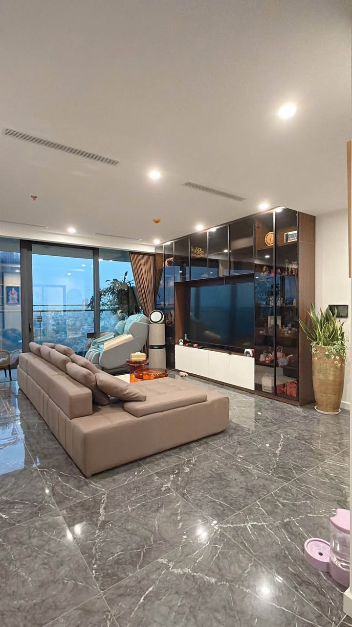 Căn hộ Sunshine Golden River Phú Thượng 123m² giá 24 triệu - Nhà mới đẹp, vào ở ngay!