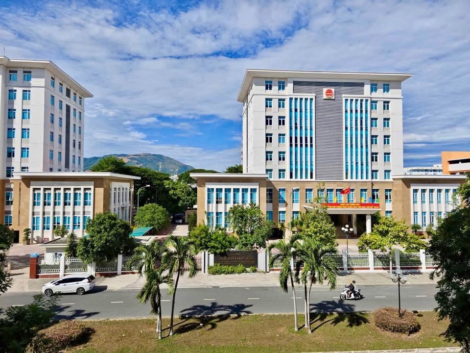 Căn hộ CT4A Vĩnh Điềm Trung Nha Trang 69m² giá 2.25 tỷ - Căn góc view đẹp, tiện ích đầy đủ!