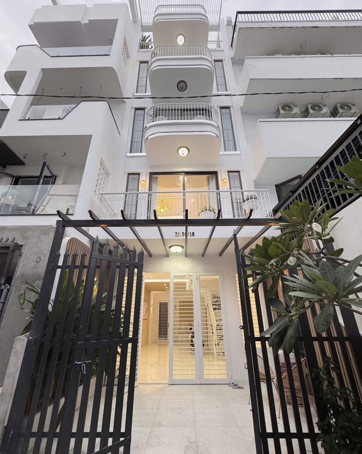 Nhà đẹp Gò Vấp 60m² giá chỉ 8.9 tỷ - Full nội thất, 2 mặt tiền