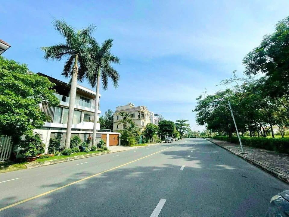 Biệt thự 2 mặt tiền Phú Mỹ Hưng Quận 7 - Diện tích 270m², giá thương lượng tốt!