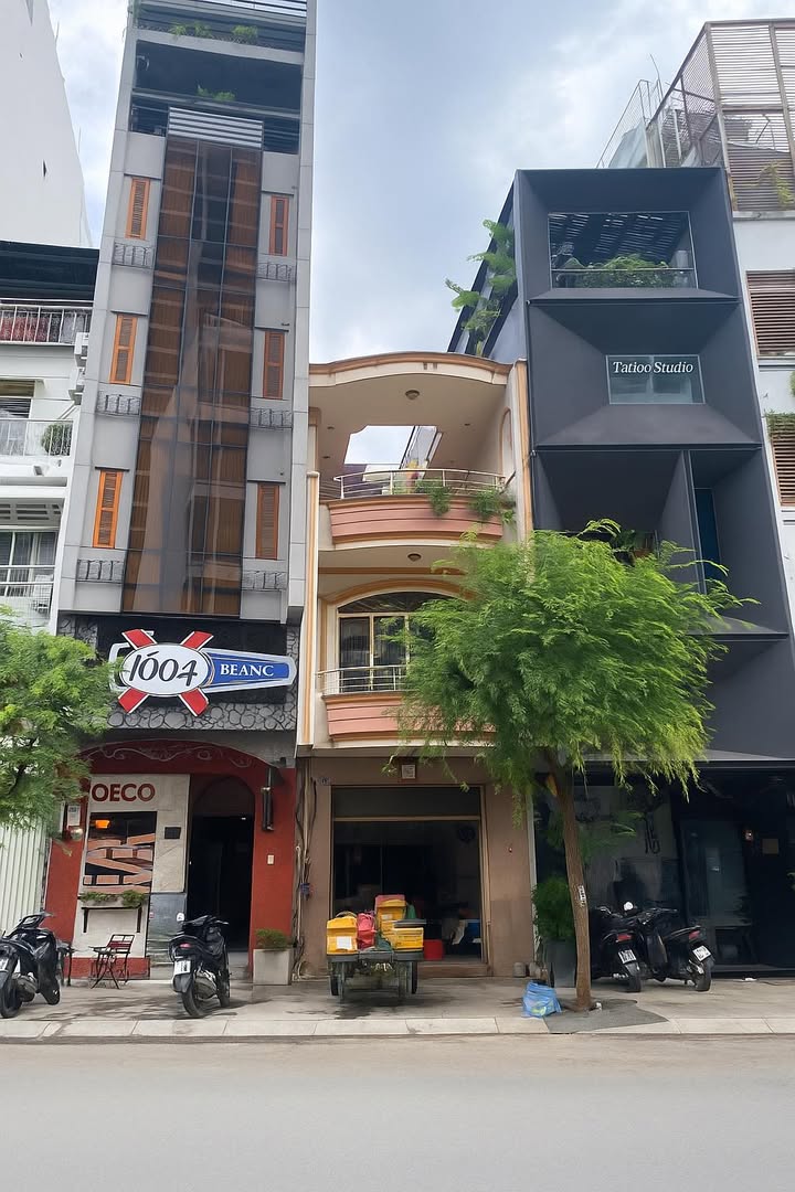 Nhà mặt tiền Đề Thám, P. Cầu Ông Lãnh, Q1 - Diện tích 66,88m², giá 35 tỷ - Vị trí kinh doanh sầm uất!