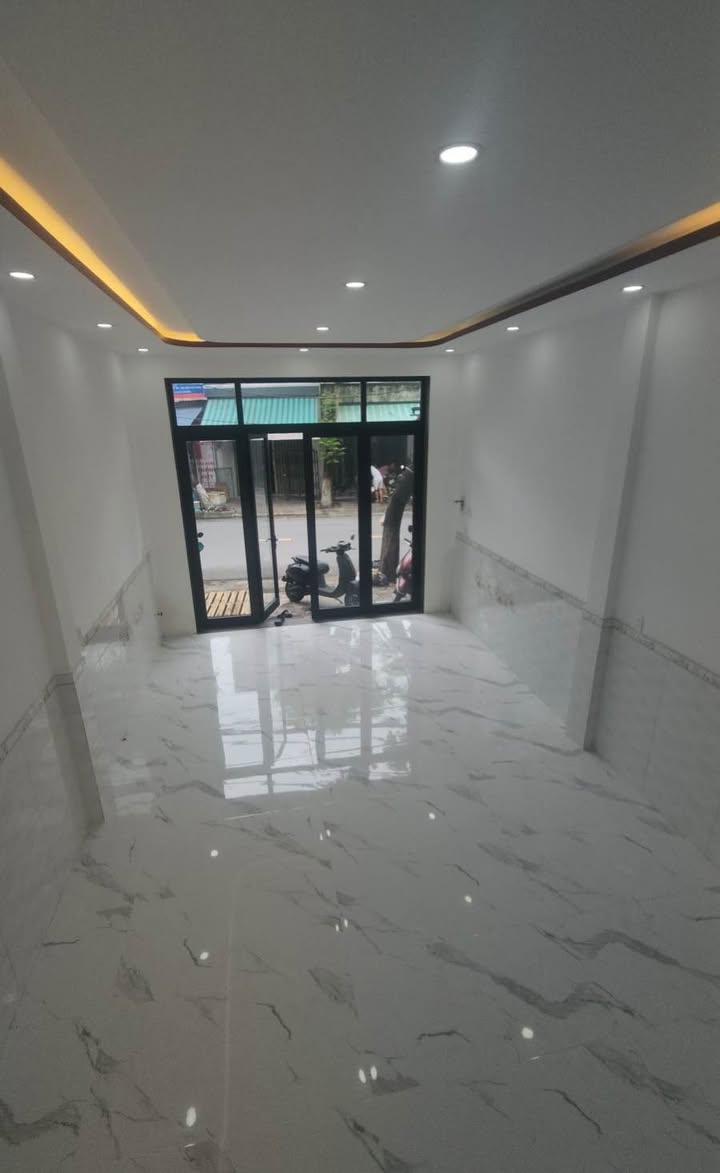 Nhà mặt tiền Tôn Đản, Cẩm Lệ 90m² giá 5.95 tỷ - Tiện kinh doanh ngay!