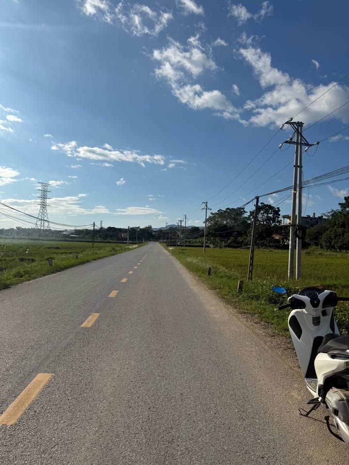 Đất thổ cư Lập Thạch 100m² giá 1.6 tỷ - Sổ đỏ chính chủ, đầu tư sinh lời!