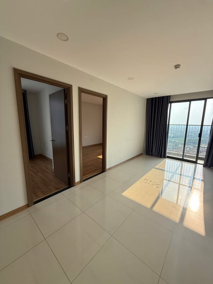 Căn hộ Rose Town 79 Ngọc Hồi 3 phòng ngủ giá 12 triệu - Nội thất cơ bản, sẵn sàng vào ở!