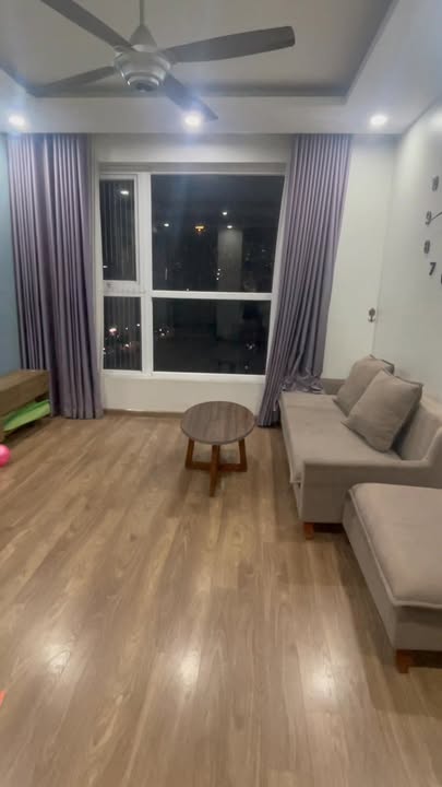 Chung cư Riverside Garden 3PN 15 triệu - Full nội thất, vào ở ngay!