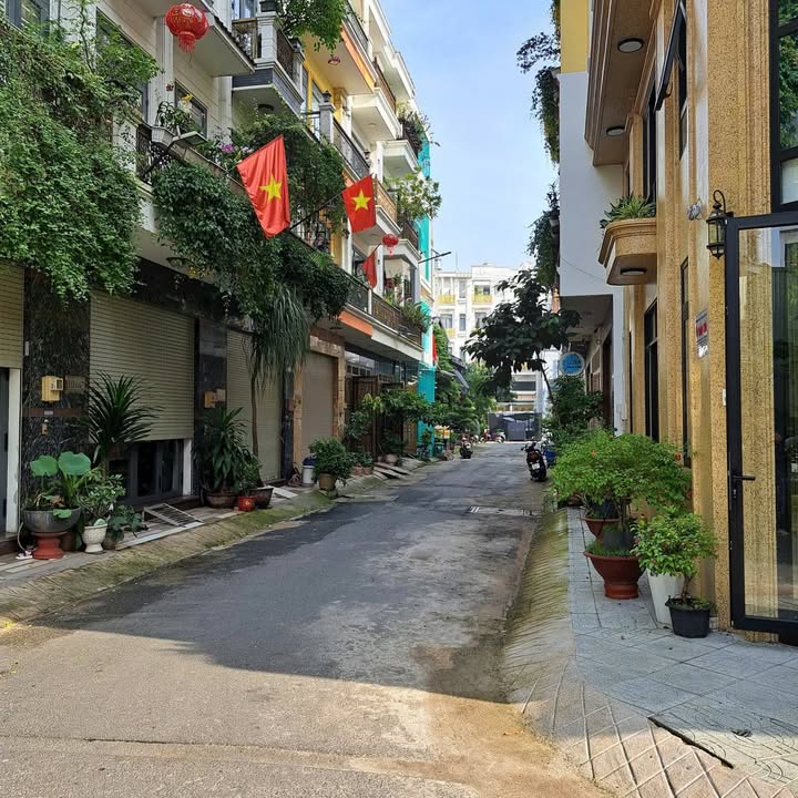 Đất đẹp hẻm 111 Bình Thành, Bình Hưng Hòa B, 4m² giá 4.19 tỷ - Cơ hội đầu tư tuyệt vời!