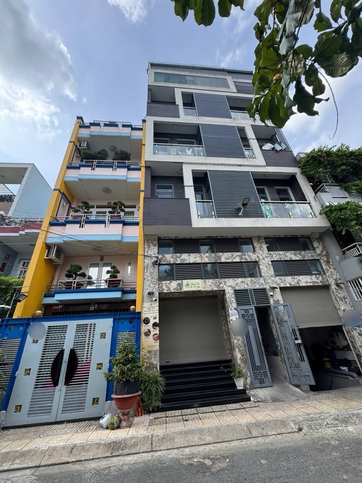 Căn hộ dịch vụ Tô Hiệu Tân Phú 157m² giá 39.8 tỷ - Doanh thu 120 triệu/tháng!