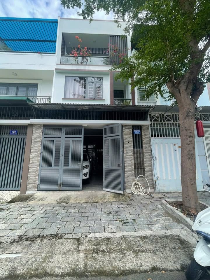 Bán Nhà 3 Tầng Mặt Tiền Hoàng Đình Giong 96,9m² giá 8,5 tỷ - Đầu Tư Sinh Lời!