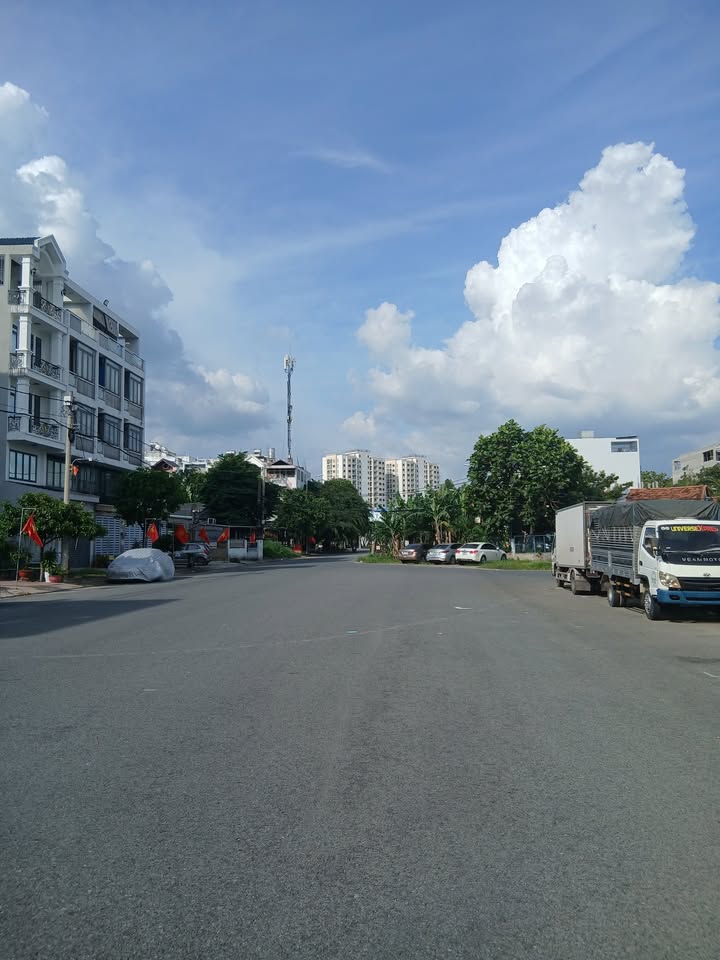 Đất nền KDC An Sương 90m² giá 10 tỷ - Sổ đỏ chính chủ, vị trí thuận lợi!