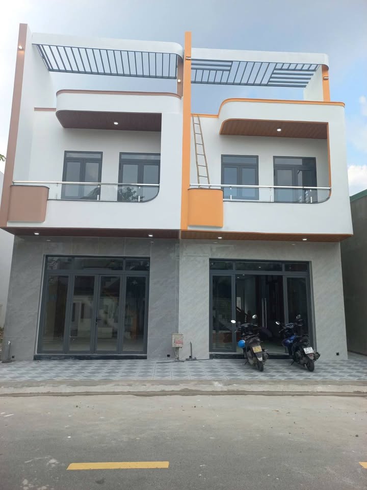 Nhà lầu trệt 70m² tại Khu Nhà Ở Vĩnh Tân, Tân Uyên - Sẵn sàng vào ở ngay!