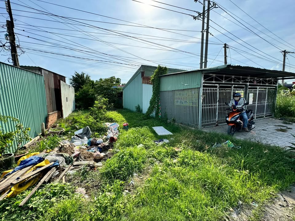 Đất thổ cư 431m² mặt tiền đường 830 - Vị trí đắc địa, kinh doanh thuận lợi!