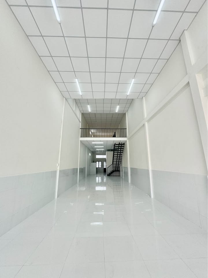 Nhà cho thuê mặt tiền 127 Điện Biên Phủ, Trà Vinh 117m² - Kinh doanh đa ngành nghề!