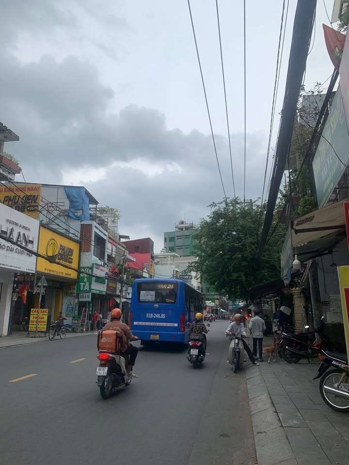 Nhà mặt tiền kinh doanh Lê Quang Định, Bình Thạnh 90m² giá 24,5 tỷ - Tiềm năng sinh lời cao!