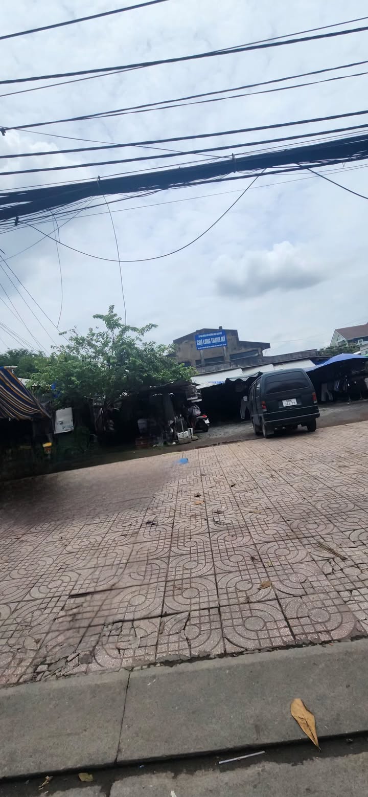 Nhà 2 tầng Nguyễn Văn Tăng, Thủ Đức 50m² giá 2.7 tỷ - Sẵn sàng vào ở!