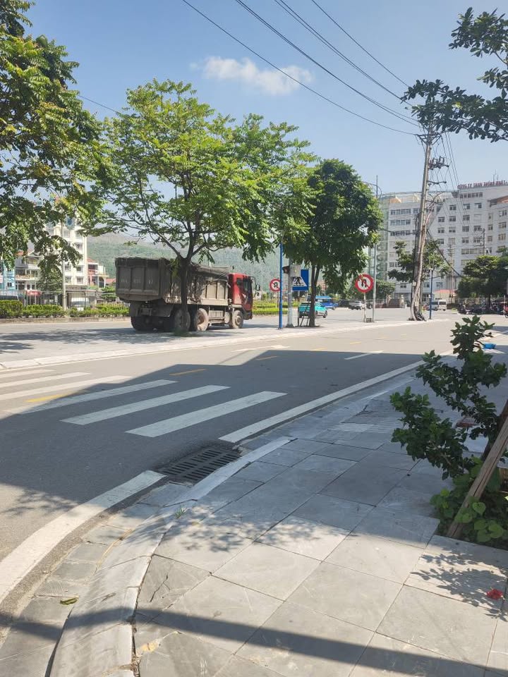 Đất nền Vũng Đục Cẩm Đông 140m² giá 3.08 tỷ - Hướng Tây, đường thông thoáng