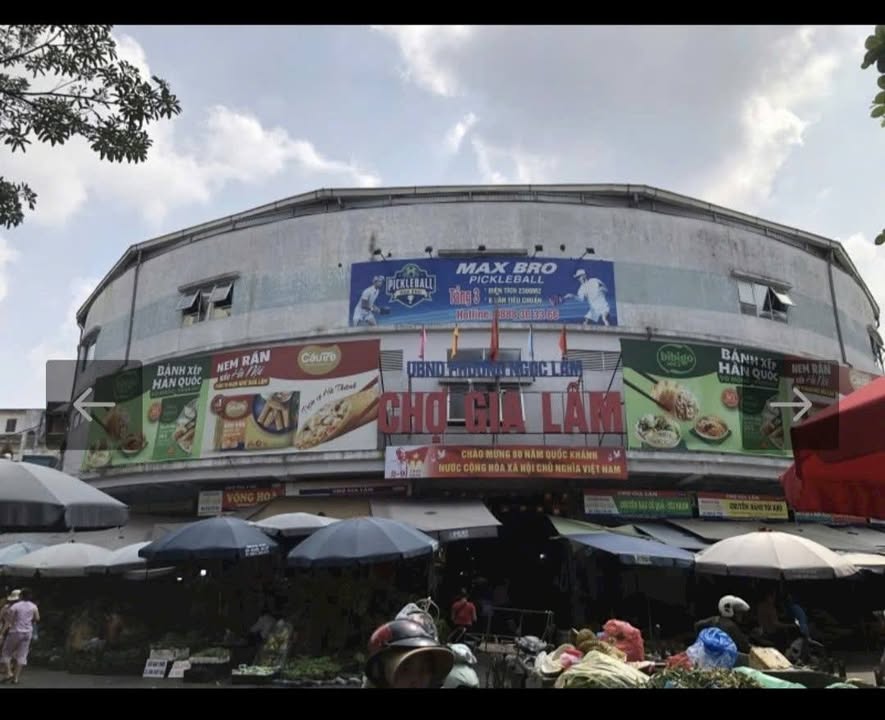 Nhà 2 tầng Ngõ 366 Ngọc Lâm 106m² giá 32.8 tỷ - Vị trí đắc địa, lợi nhuận cao!