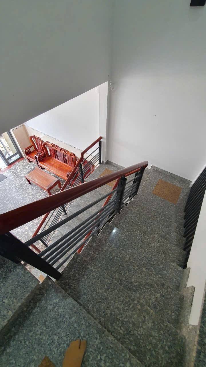 Nhà 2 tầng cho thuê đường Văn Tiến Dũng 100m² giá 8 triệu - Đầy đủ nội thất