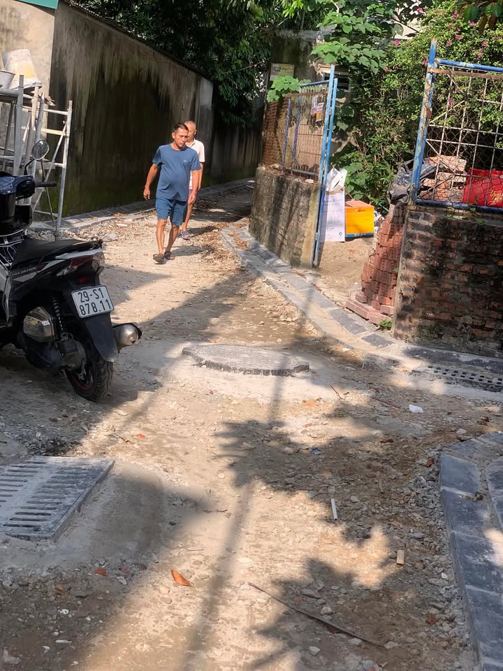 Đất nền Uy Nỗ - Đông Anh 50m² giá 3 tỷ - Vị trí sầm uất, tiện ích đầy đủ!