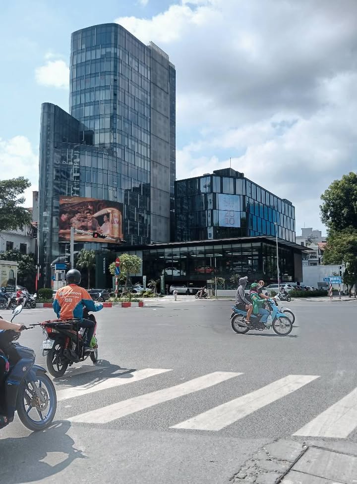 Nhà riêng Đội Cấn, Ba Đình 45m² giá 9 tỷ - Yên tĩnh, tiện ích đầy đủ!