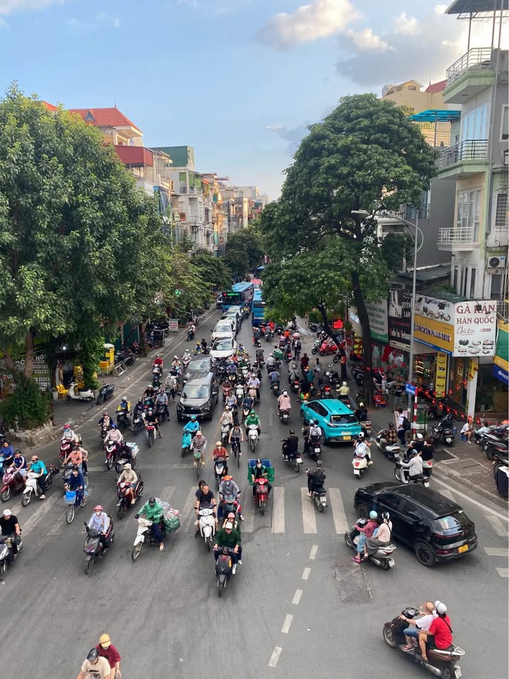 Nhà mặt phố Bạch Mai 36m² giá 9 tỷ - Đầu tư kinh doanh sinh lời!