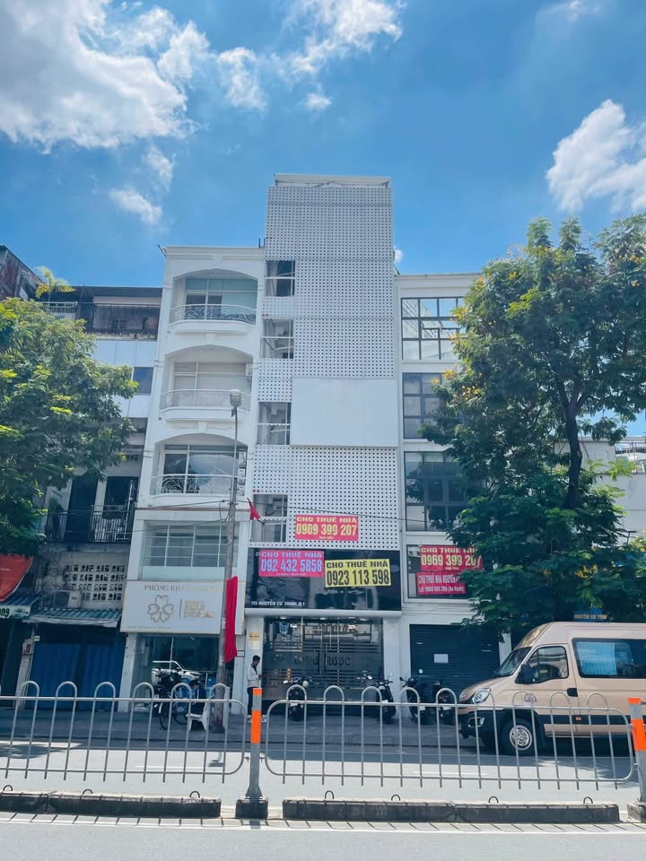 Nhà mặt tiền cho thuê đường Nguyễn Cư Trinh, Q.1 - Diện tích 100m², giá 180 triệu/tháng - Phù hợp làm văn phòng