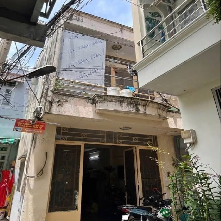 Nhà hẻm Hòa Hưng Quận 10 34m² giá 3.7 tỷ - Sổ hồng chính chủ, công chứng ngay!