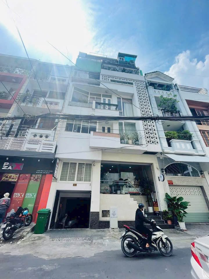 Căn hộ Toà nhà C - X Hoa Trà, Phú Nhuận, 128m² giá 42 tỷ - Đầu tư sinh lời ngay!