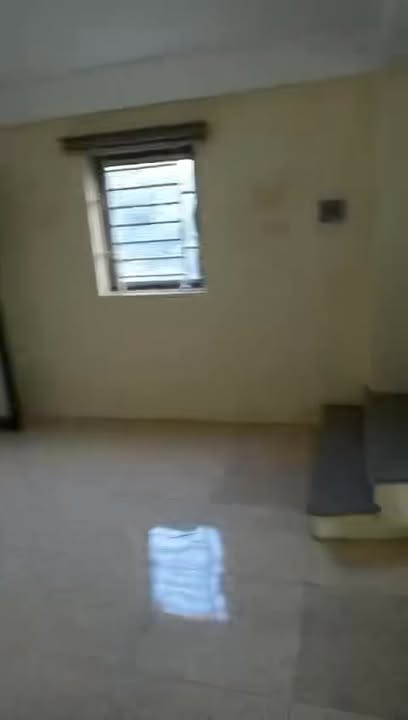 Nhà phố Lưu Vệ, Quảng Xương 81m² giá chỉ 1.8 tỷ - Sẵn sàng vào ở ngay!