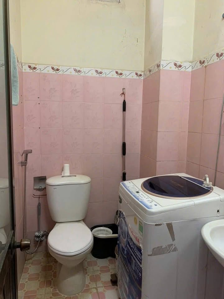 Nhà nguyên căn hẻm Trần Phú, Lộc Sơn, Bảo Lộc 2PN giá 3 triệu - Tiện ích đầy đủ!