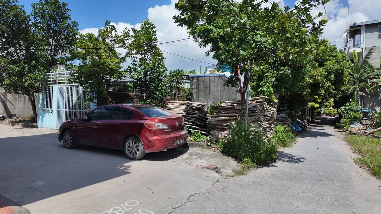 Đất phân lô Bãi Huyền An Hải 100m² giá 3.5 tỷ - Đang cho thuê 3 triệu/tháng!