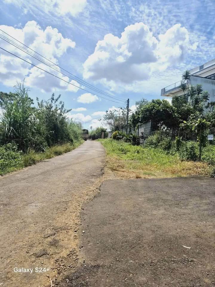 Đất nền Lộc An 200m² giá 1.2 tỷ - Mặt tiền đường Nguyễn Thái Bình, cơ hội đầu tư tốt!