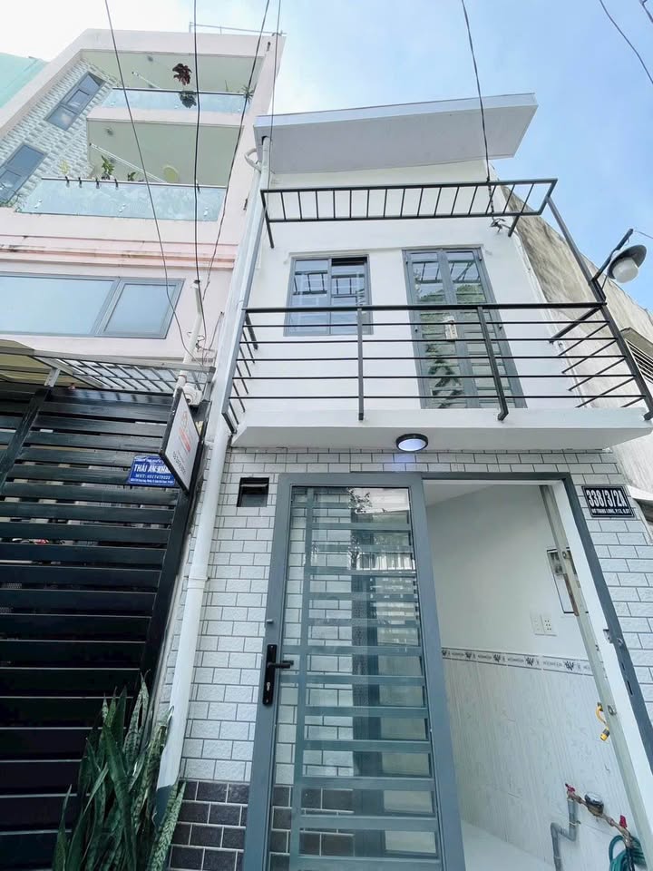 Nhà riêng Nơ Trang Long, Bình Thạnh 11m² giá 2.1 tỷ - Vị trí đắc địa, thiết kế hiện đại!
