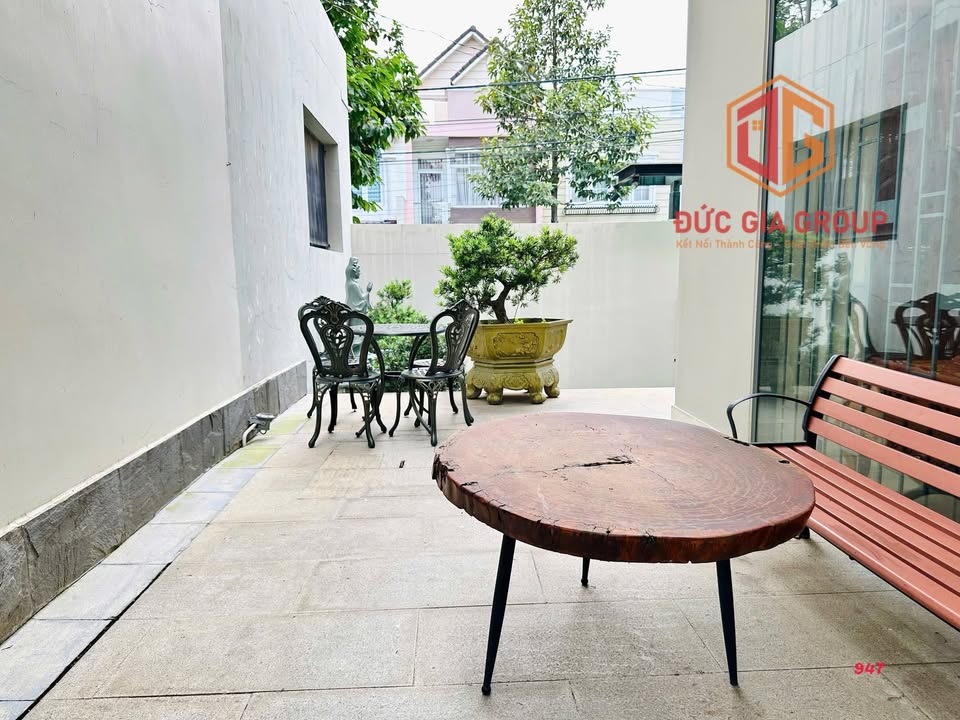 Biệt thự Bửu Long 230m² giá 16 tỷ - Nội thất sang trọng, vị trí đắc địa!