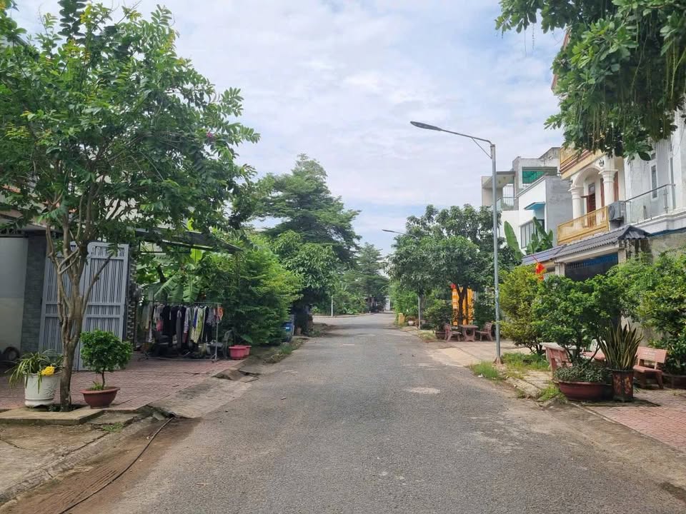 Nhà 1 Trệt 2 Lầu KDC An Hưng Phát, Long Bình Tân, 105m² giá 5.1 tỷ - Đầu tư sinh lời!