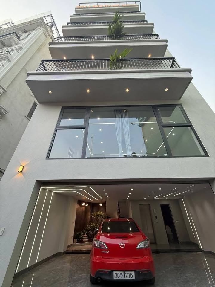 Nhà mặt phố Vĩnh Hưng 55m² giá 14.2 tỷ - Kinh doanh sầm uất, sổ đỏ riêng