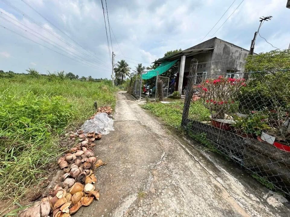 Bán đất thổ cư Hẻm 32 Lương Văn Chấn 158m² giá 750 triệu - Nền cao ráo, khu dân cư đông đúc!