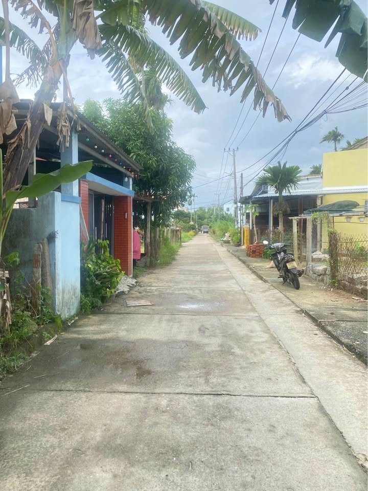 Đất nền Cẩm Châu, Hội An 114m² giá 2.3 tỷ - Sổ hồng chính chủ, vị trí đắc địa!