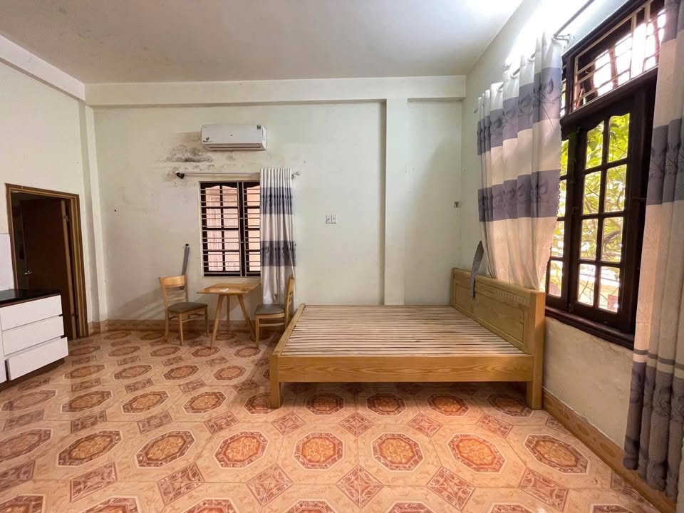 Phòng cho thuê 1G đường Lý Tự Trọng, quận Hải Châu - Giá chỉ 2.7 triệu!