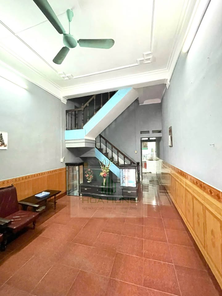 Nhà 2 tầng đường Hoàng Hoa Thám, Thống Nhất, 75m² - Kinh doanh tuyệt vời!