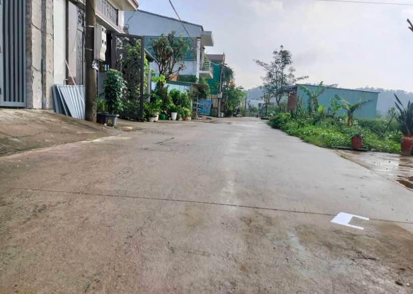 Đất thổ cư Hưng Lợi 100m² giá 2 tỷ - Vị trí đắc địa gần cầu Đen!