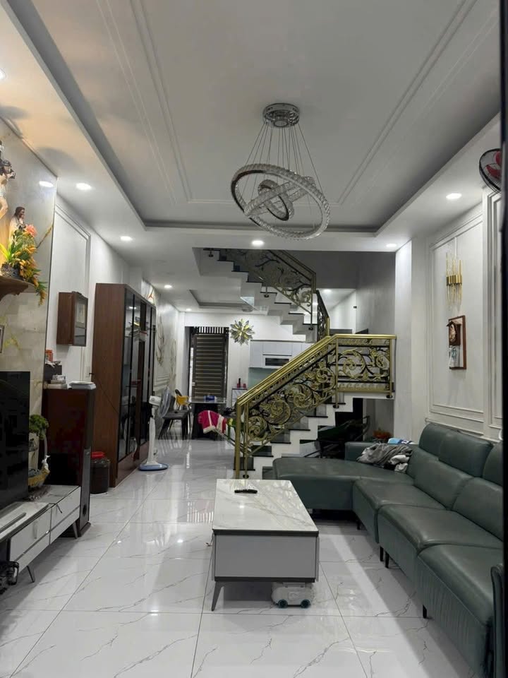 Bán nhà 2 mặt tiền Hoàng Văn Hoè, Tân Quý, 71m² giá 7.8 tỷ - Nhà mới đẹp, thoáng mát!