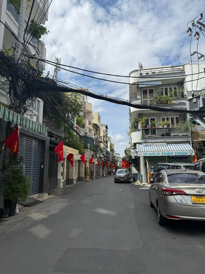 Nhà phố hẻm 8m Cộng Hòa, P.12, Tân Bình 80m² - Vị trí đắc địa, giá tốt!