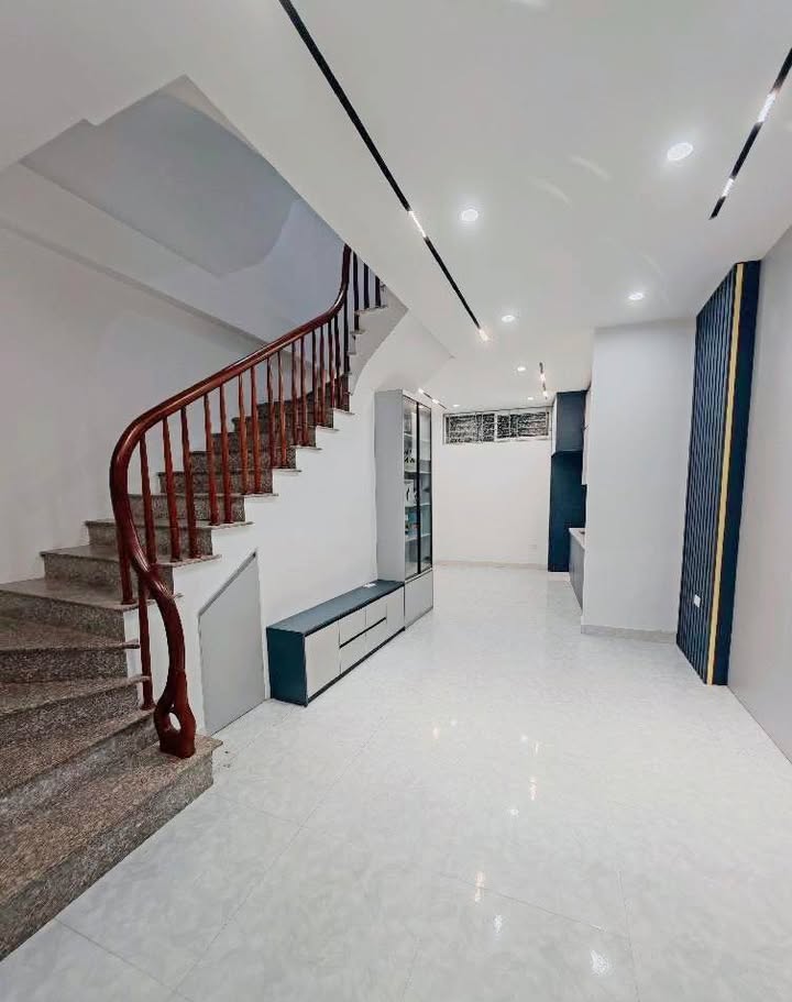 Nhà riêng Xuân Đỉnh, Bắc Từ Liêm 40m² giá 6.35 tỷ - Khu dân trí cao, tiện ích đầy đủ!