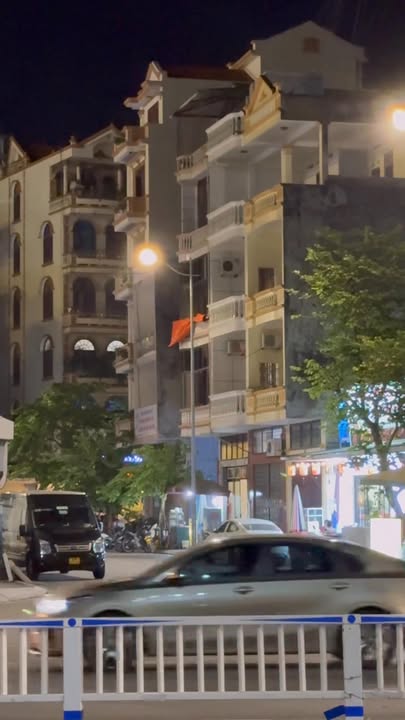 Nhà 4 tầng đường Giếng Đồn Hạ Long 67m² giá 10 tỷ - Sổ đỏ chính chủ