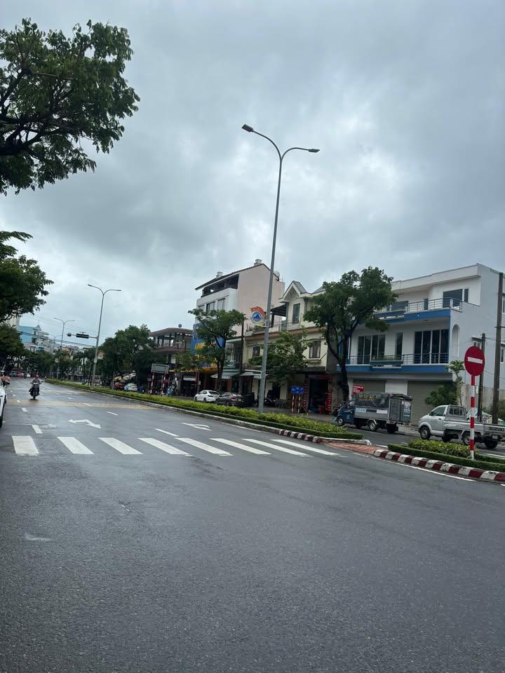 Đất mặt tiền đường 3 Tháng 2 Hải Châu 1454m² giá 145.4 tỷ - Cơ hội đầu tư hiếm có!