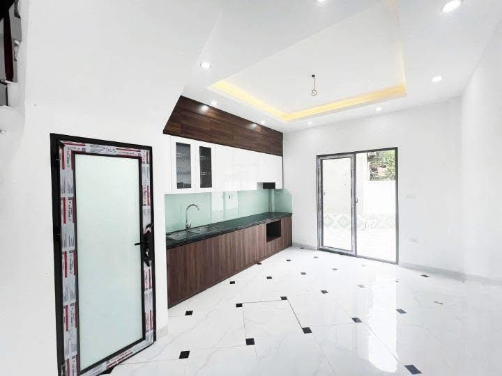 Nhà 3 tầng Vân Côn, Hoài Đức 47,5m² giá 2,2 tỷ - Tiện nghi đầy đủ!