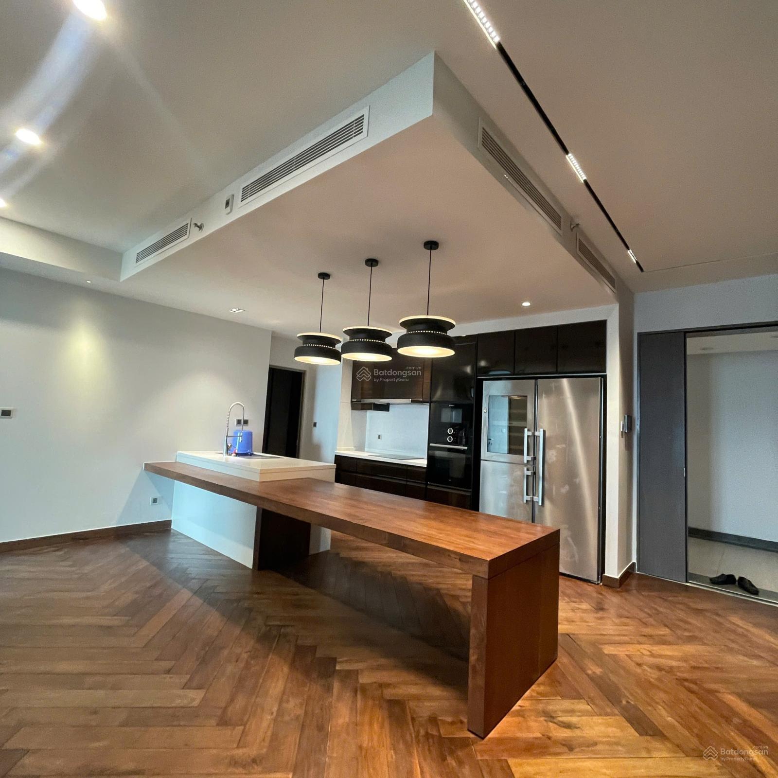 Căn hộ cao cấp Midtown M8 Phú Mỹ Hưng 123m² giá 60 triệu - An cư lý tưởng!