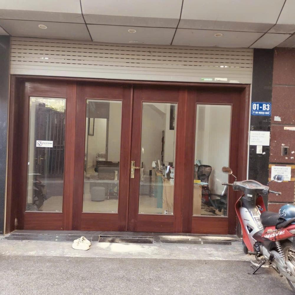 Cho thuê mặt bằng kinh doanh tầng 1 phố Trần Quốc Hoàn, Cầu Giấy 45m² - Vị trí đắc địa cho kinh doanh!
