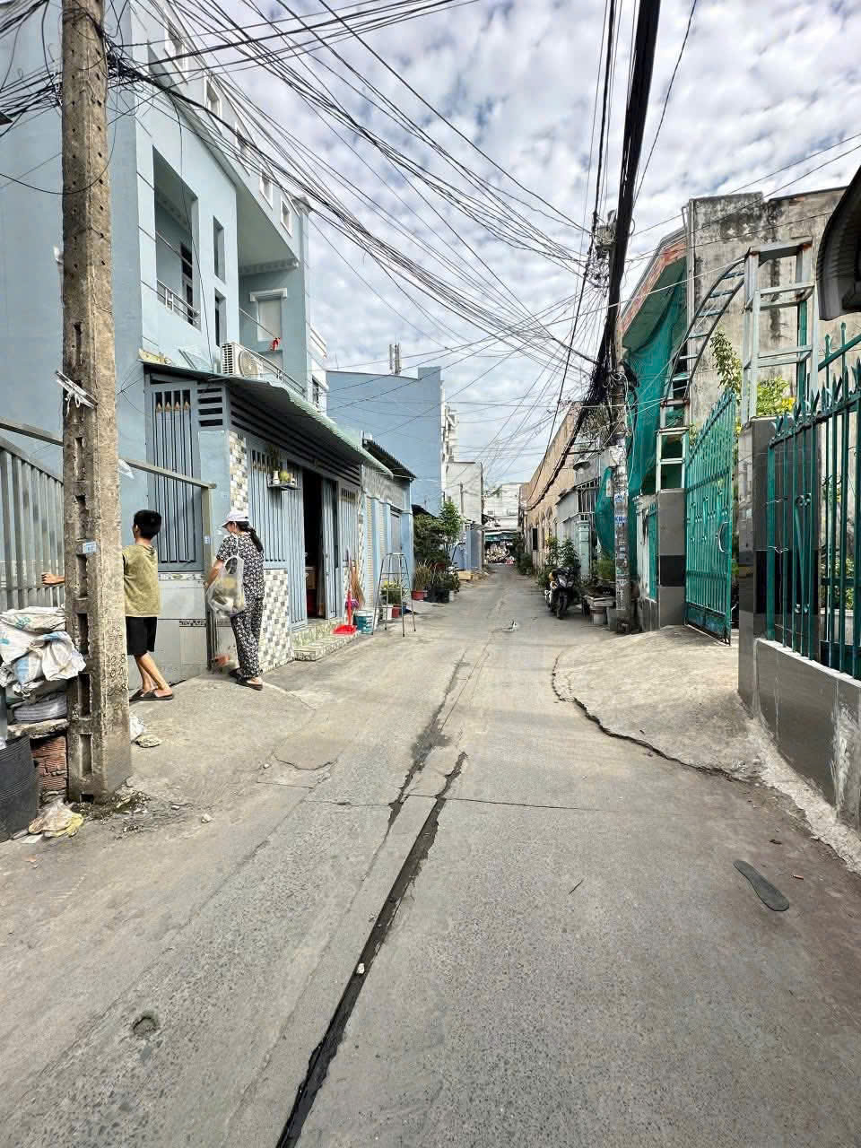 Nhà phố Hiệp Thành 33m² giá 2.78 tỷ - Thiết kế hiện đại, ô tô đỗ cửa!