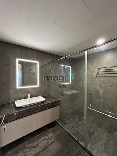 Chung cư KINGSTON 160m² giá 37 triệu - Nội thất cao cấp, an ninh 24/7!